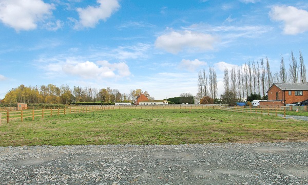 Charles-Lear_Land_Self-Builds-Shuthonger