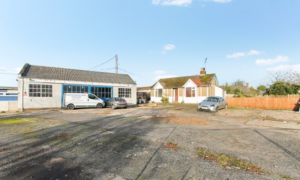 Charles-Lear_Land_Stratford-Bridge-Garage